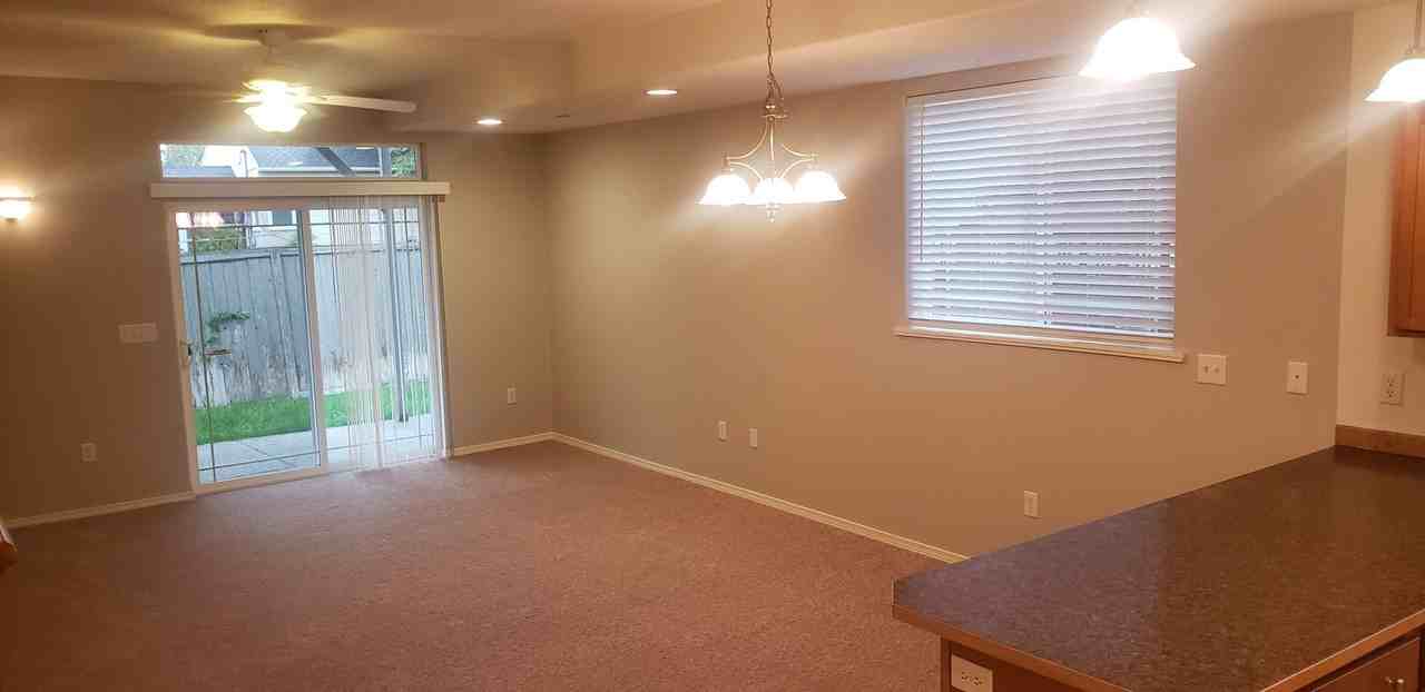 2917 E 33rd Ave - Photo 6 of 18