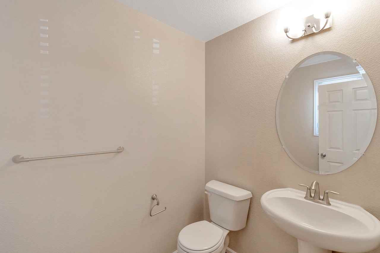 19209 E 58th Ave #B - Photo 4 of 18