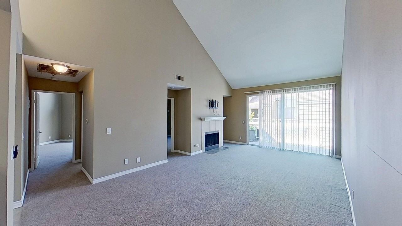 20251 Cape Coral Ln - Photo 4 of 25