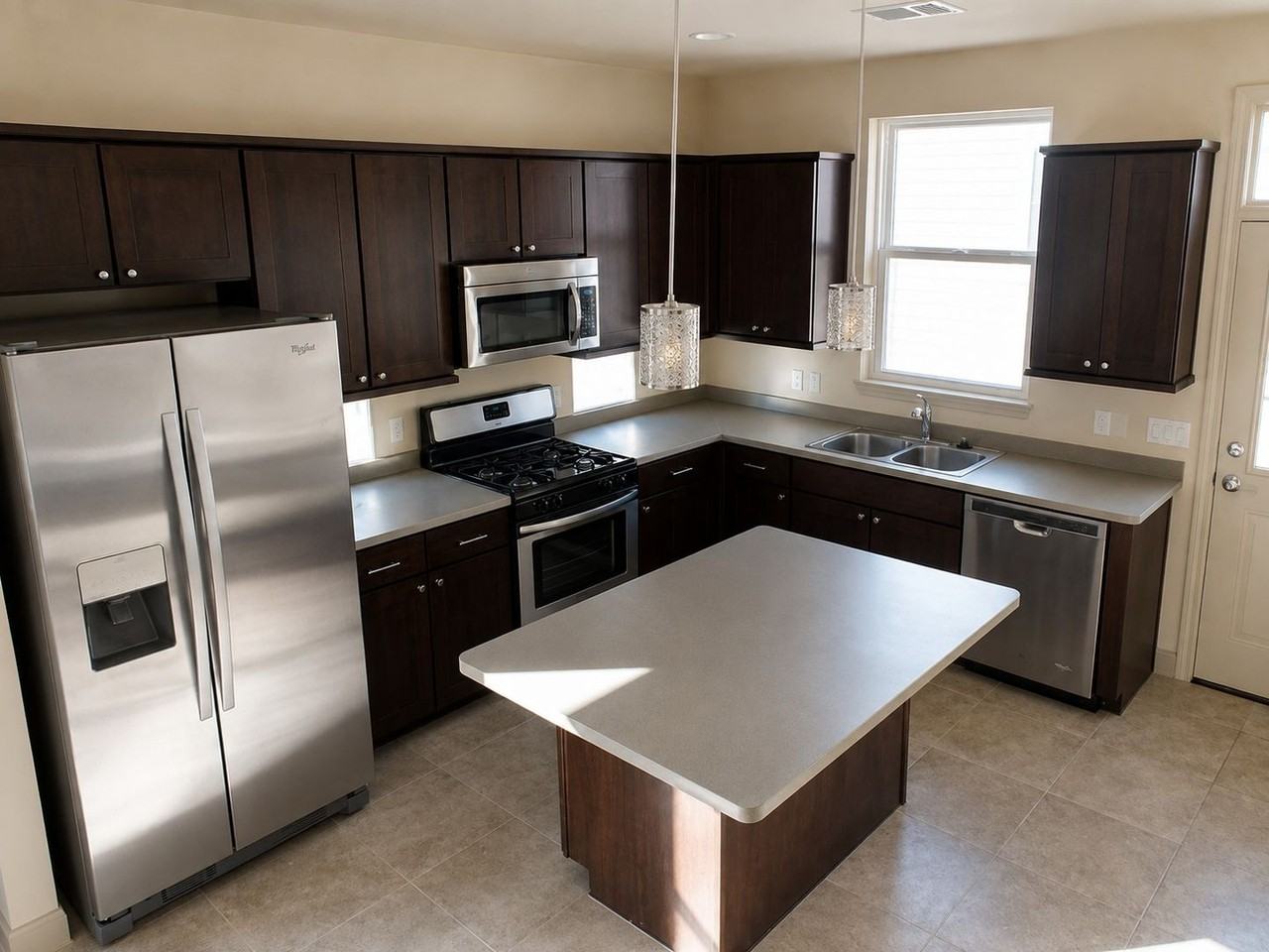 110A Nelray Blvd - Photo 4 of 14