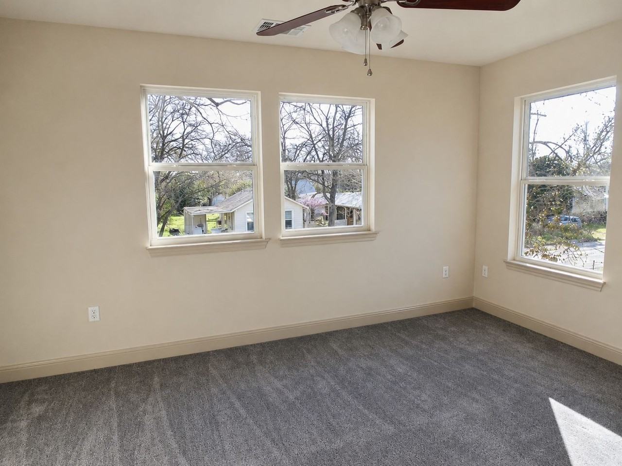 110A Nelray Blvd - Photo 6 of 14