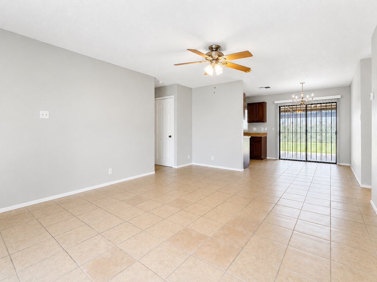 4948 Champlain - Photo 3 of 16