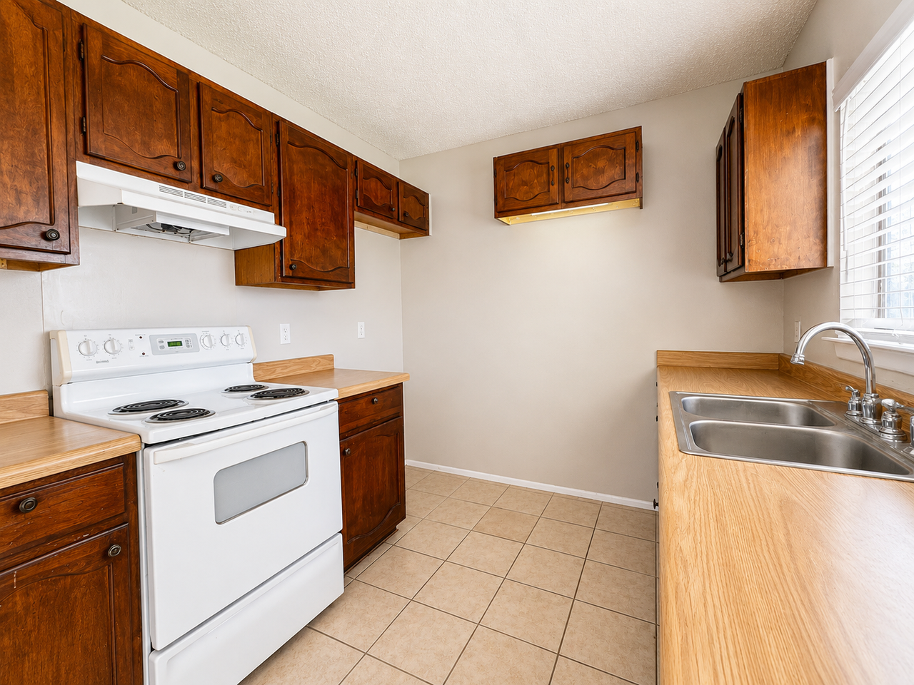 4948 Champlain - Photo 7 of 16