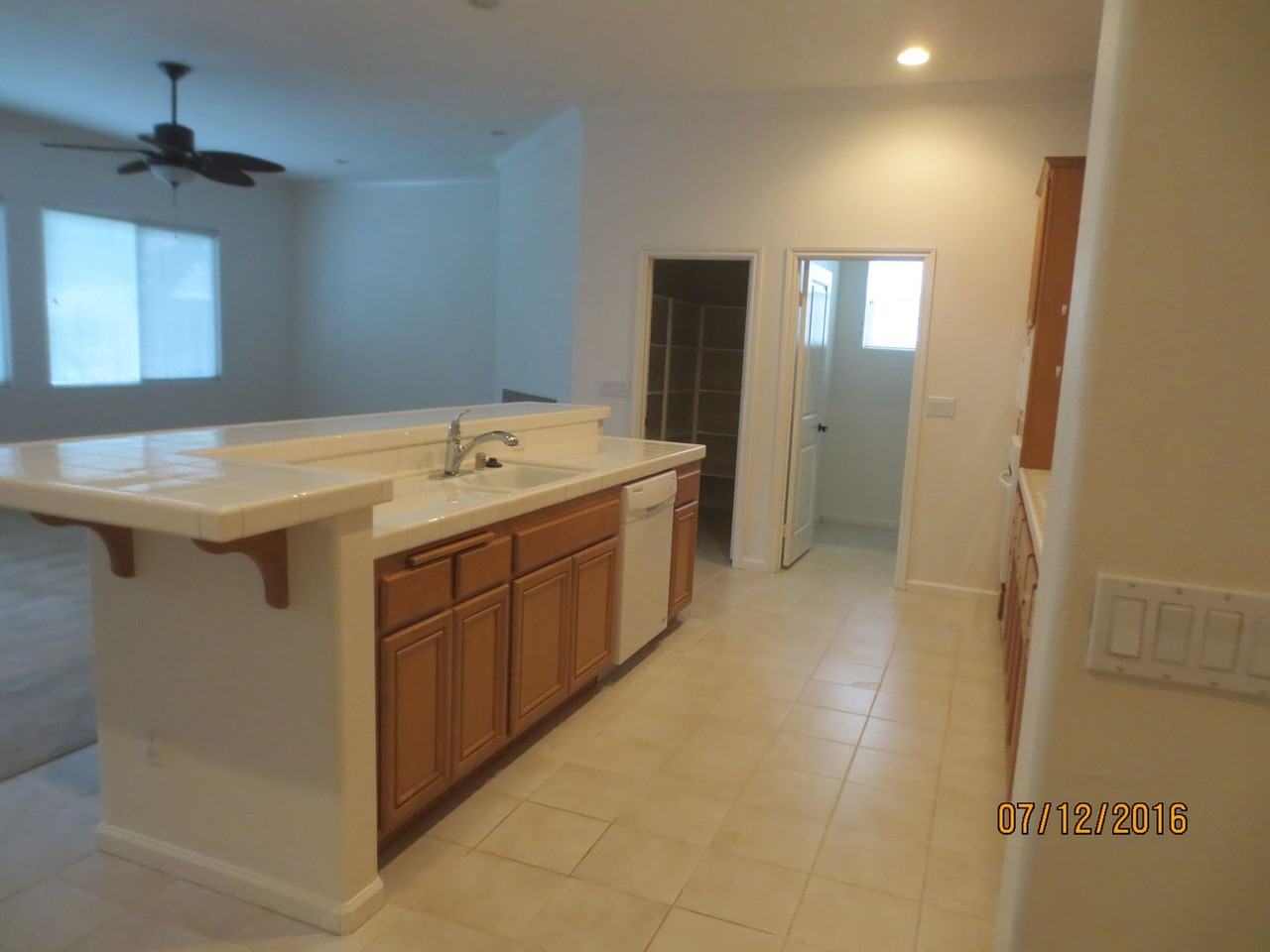 2407 Elliott St - Photo 3 of 15
