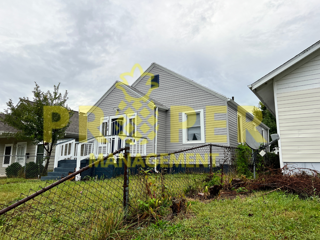 304 Brooklyn Ave - Photo 3 of 13