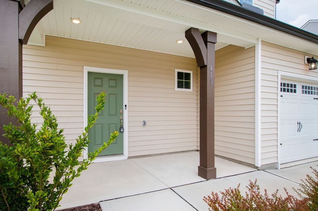 413 Sunny Fields Dr - Photo 2 of 33