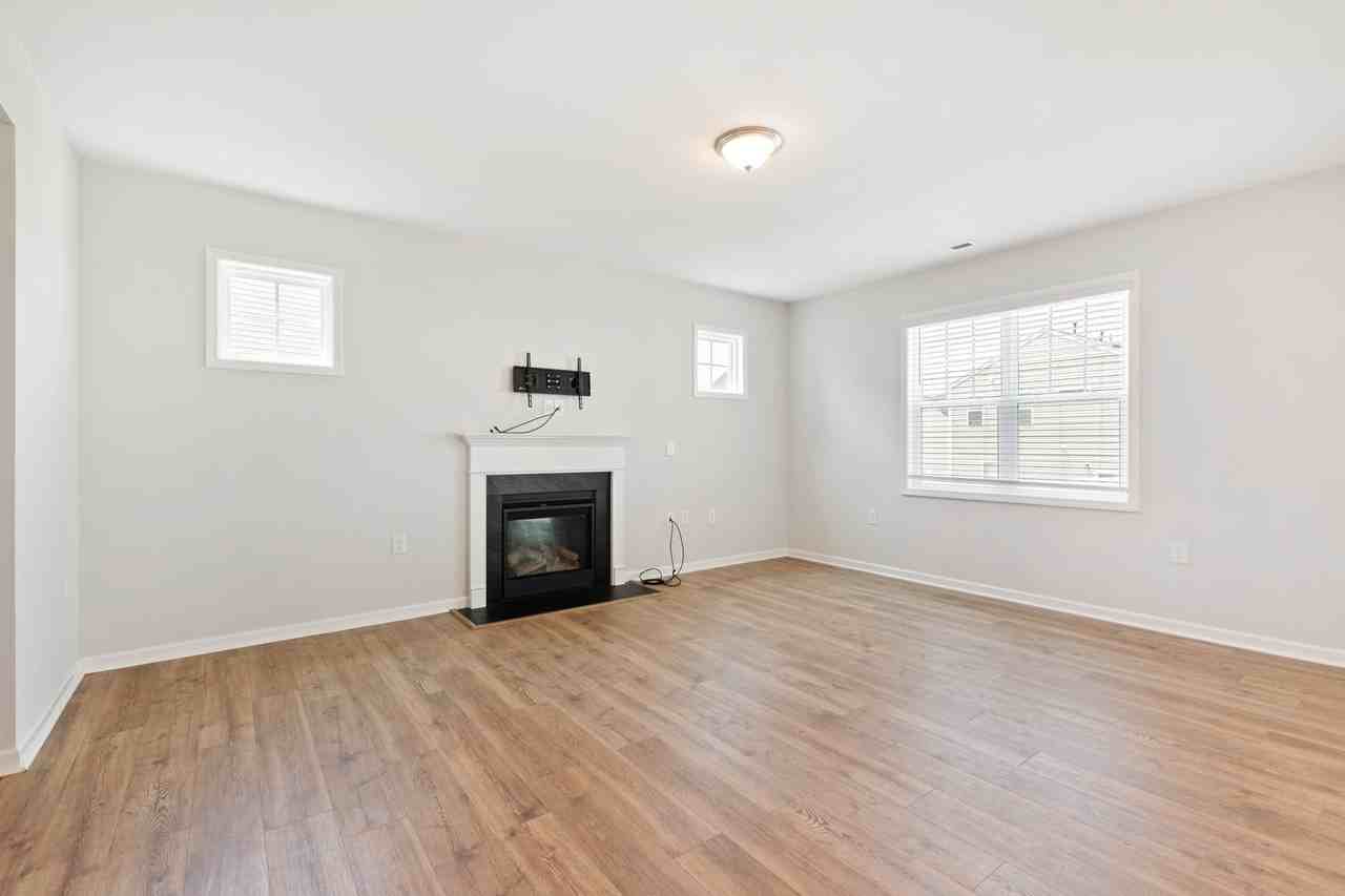 413 Sunny Fields Dr - Photo 6 of 33
