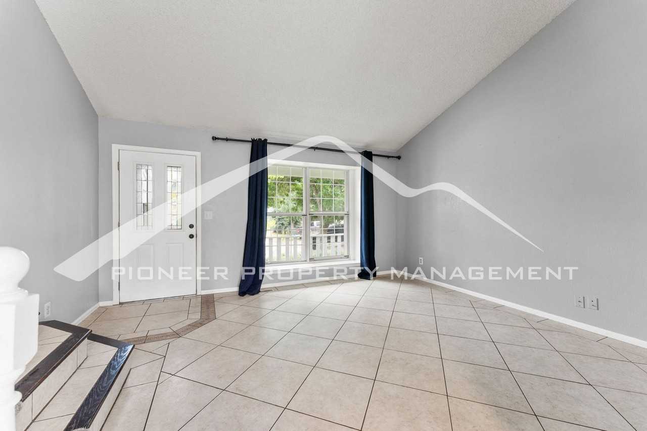 8550 Van Gordon Ct - Photo 2 of 18