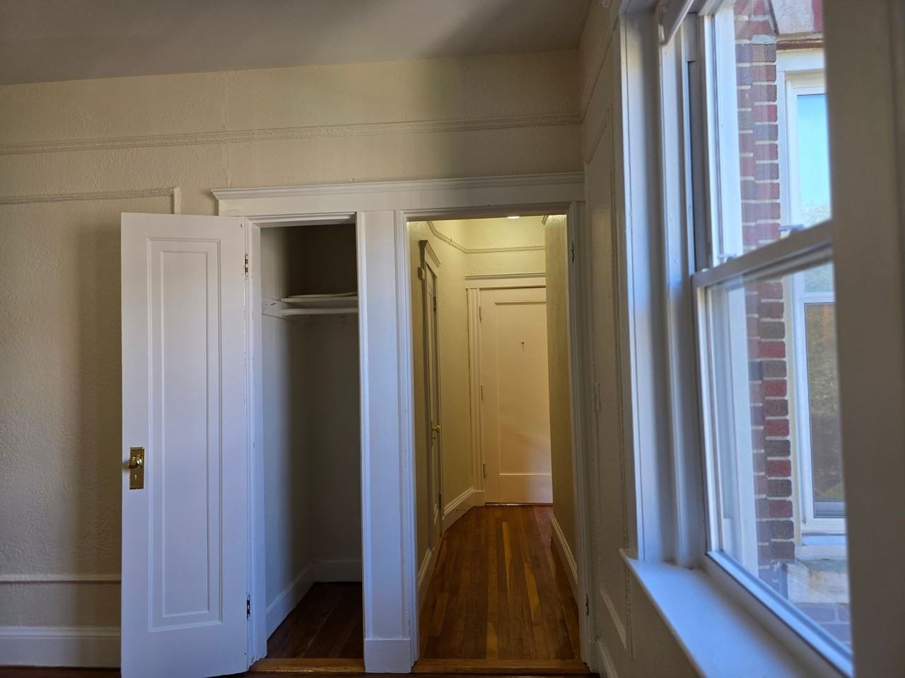 62 Chiswick Rd - Photo 3 of 30