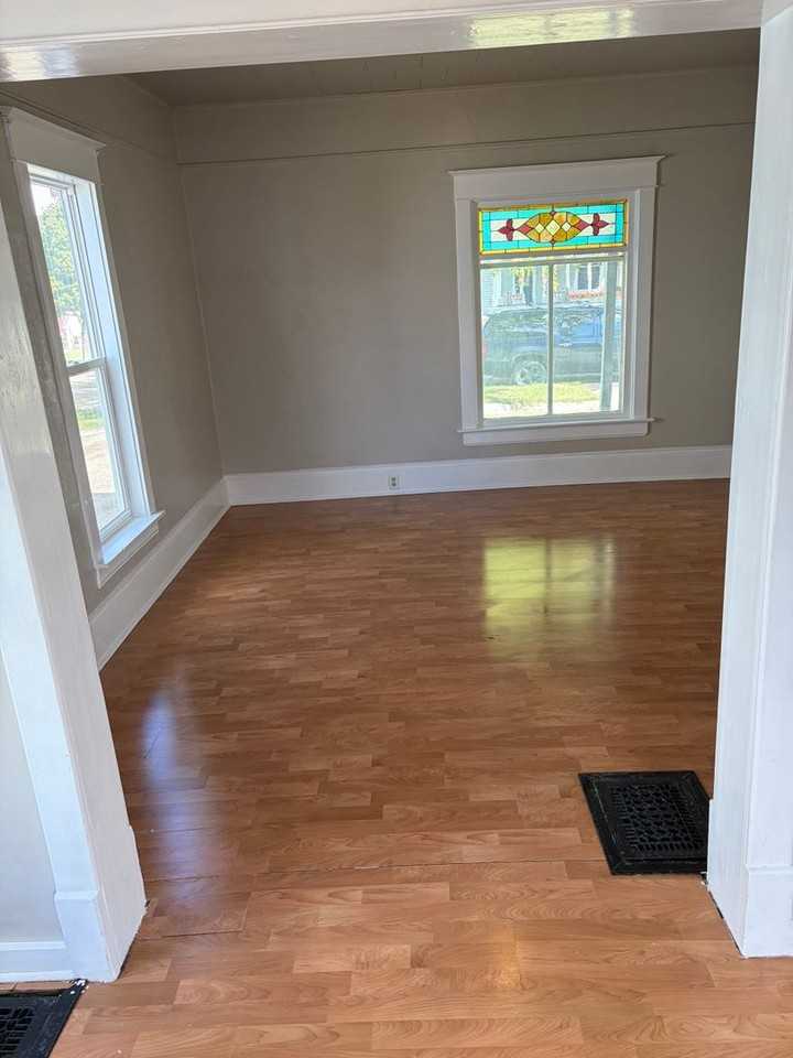 418 S 4th St - Photo 5 of 15