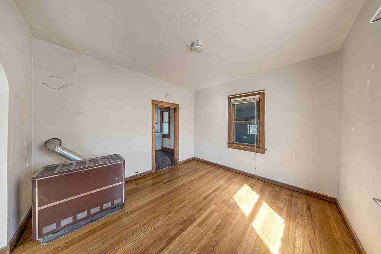 746 Colorado Ave - Photo 3 of 25