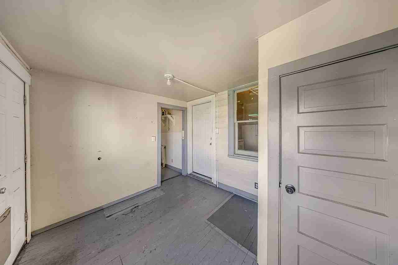 746 Colorado Ave - Photo 4 of 25