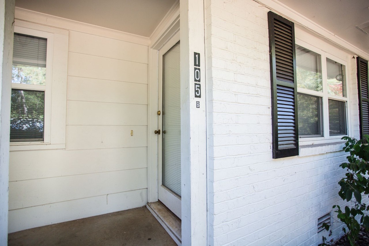 105 Woody Dr #B - Photo 3 of 41