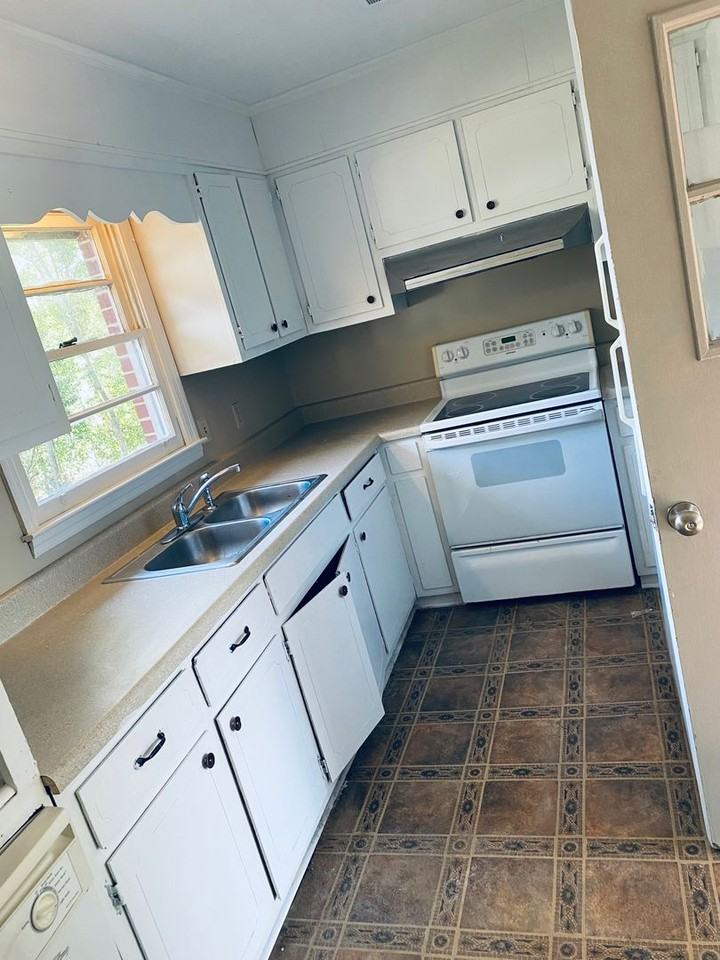 616 Liberty St - Photo 2 of 11