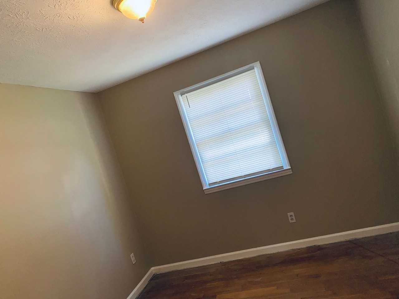 616 Liberty St - Photo 5 of 11