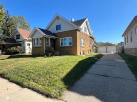 featured image of 334 N 60th St