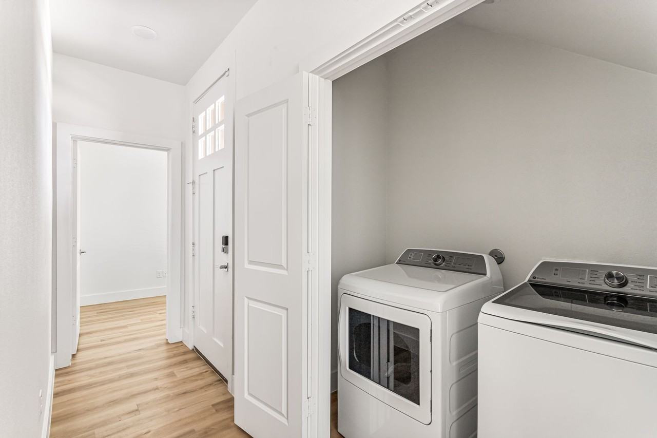Benbrook 2505 - Unit 504 - Photo 6 of 25