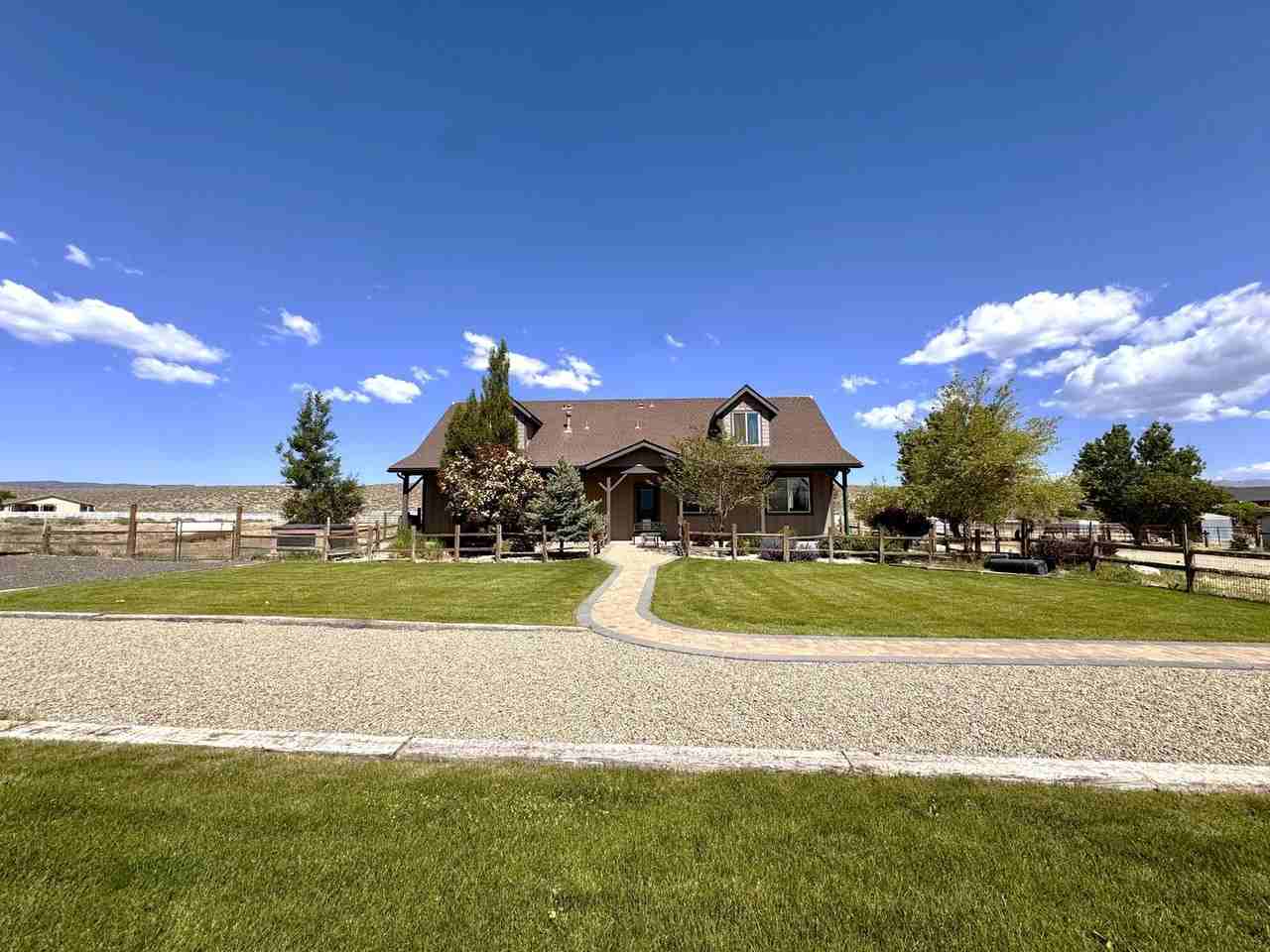 2185 Quail Valley Ln - Photo 2 of 29