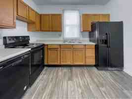 featured image of 834 W North St