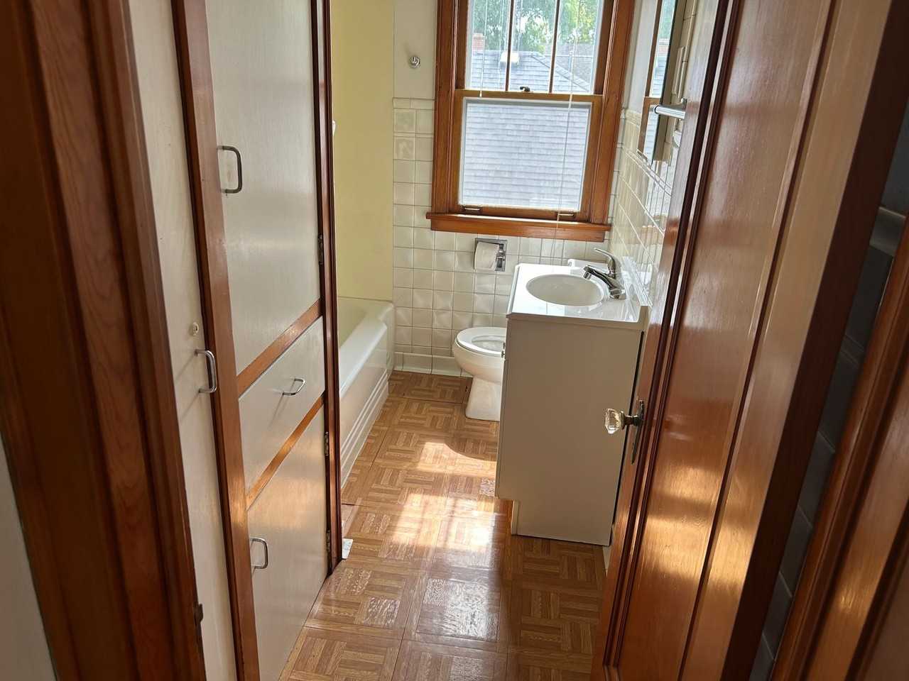 5307 32nd Ave - Photo 3 of 4
