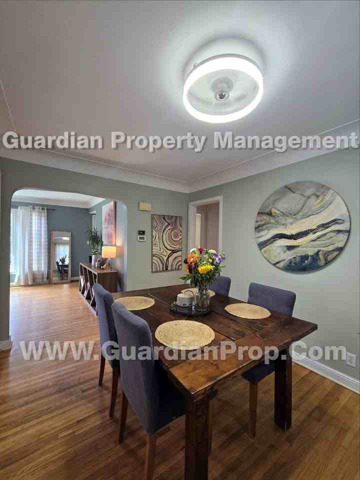3313 Library Ln - Photo 4 of 20