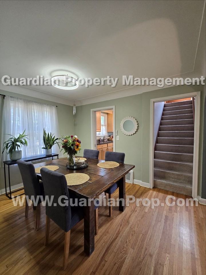 3313 Library Ln - Photo 5 of 20
