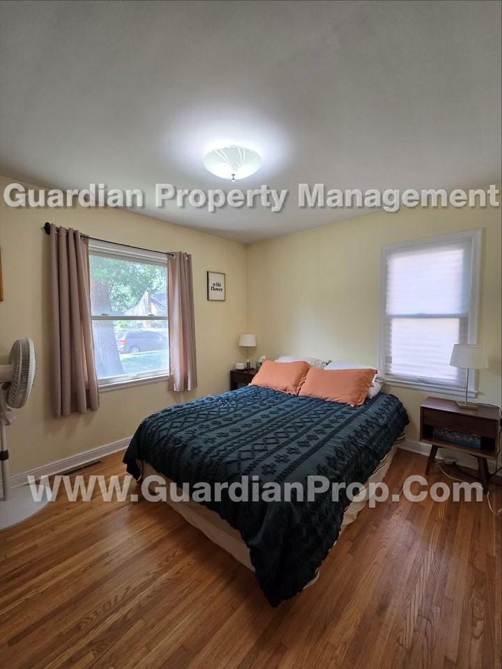 3313 Library Ln - Photo 6 of 20