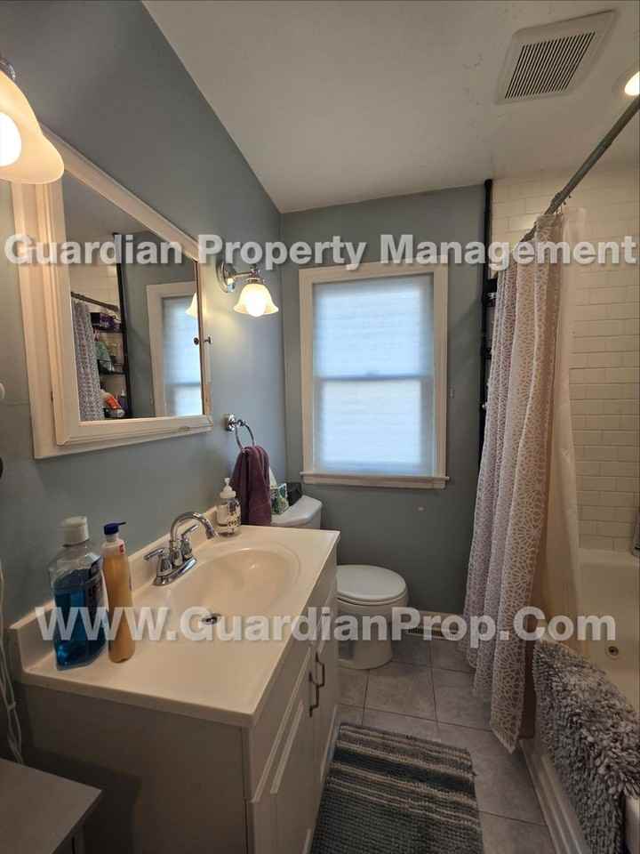 3313 Library Ln - Photo 7 of 20