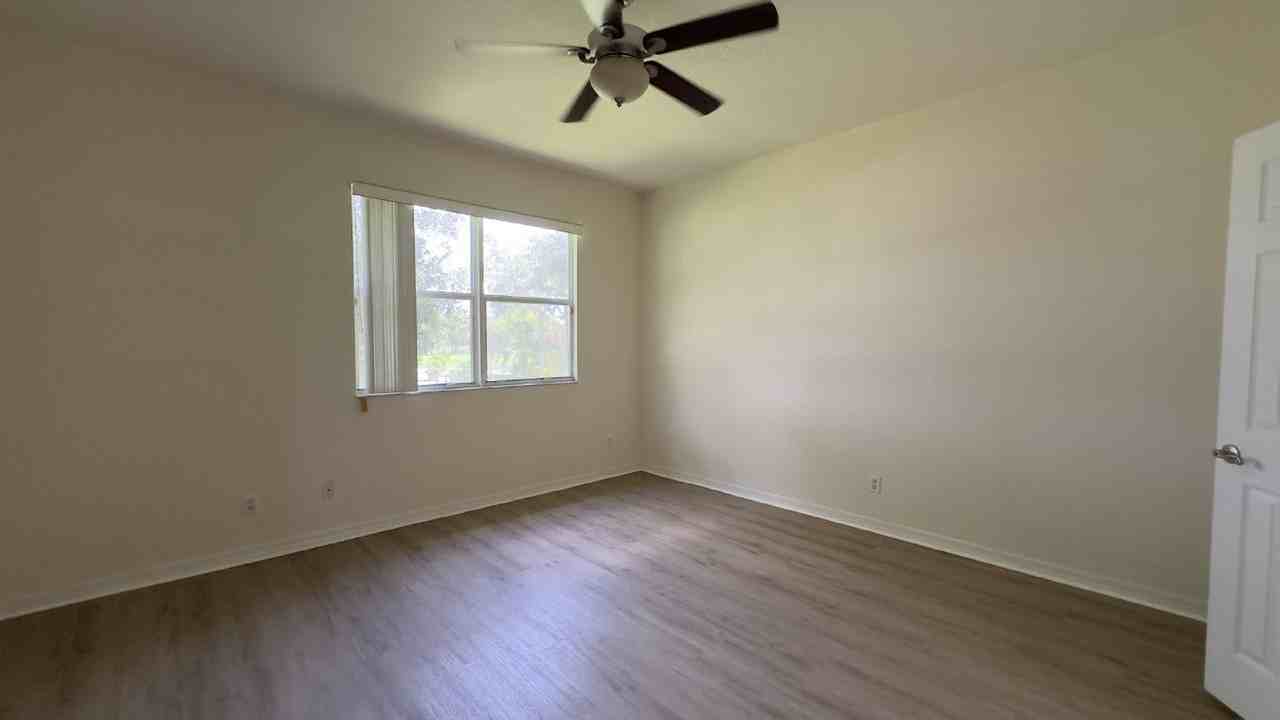3042 Grandiflora Dr - Photo 2 of 36