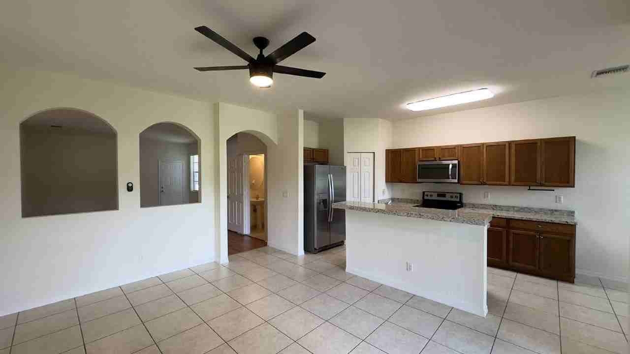 3042 Grandiflora Dr - Photo 4 of 36