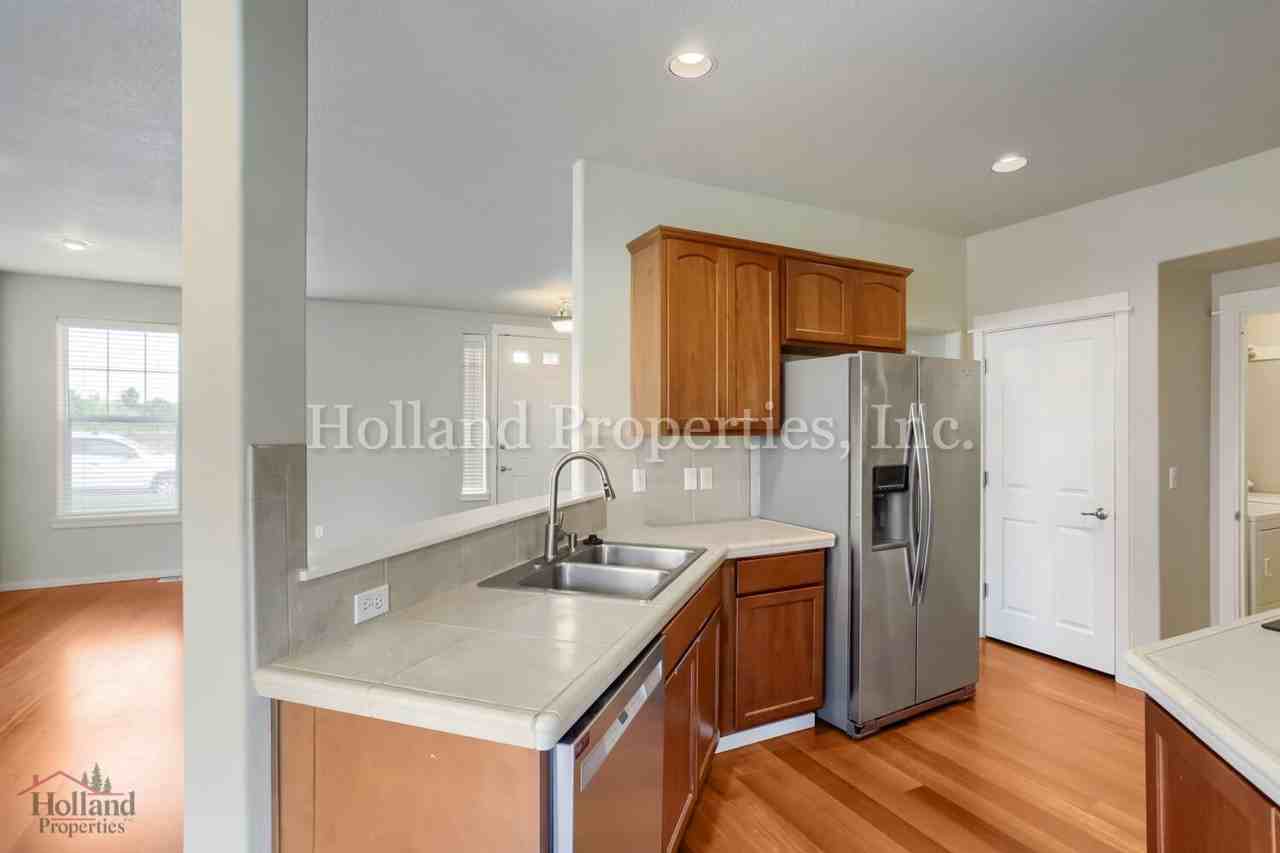 7118 Ne Cherry Dr - Photo 4 of 18