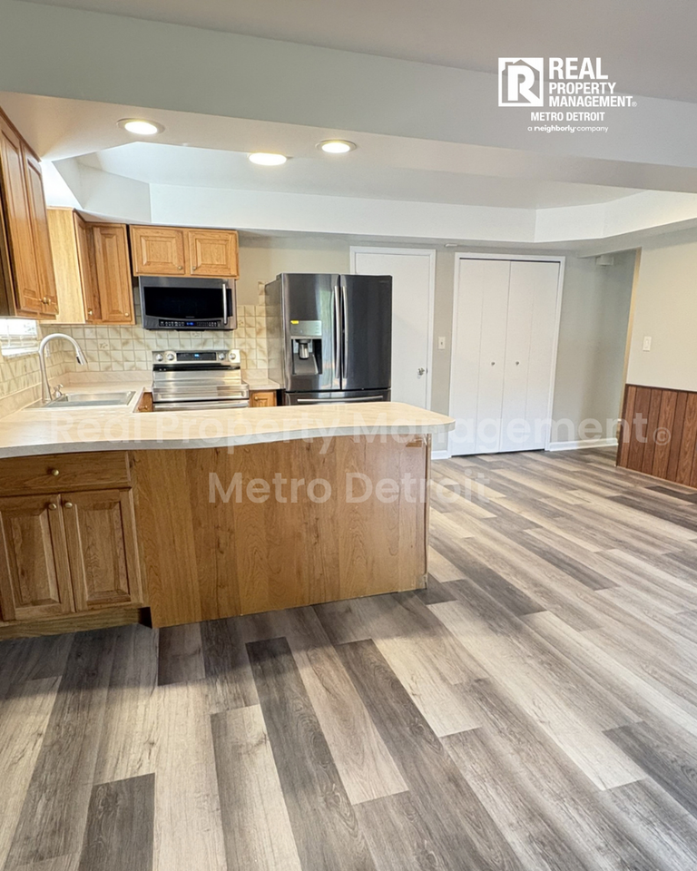 2651 Arrowhead Dr - Photo 6 of 16