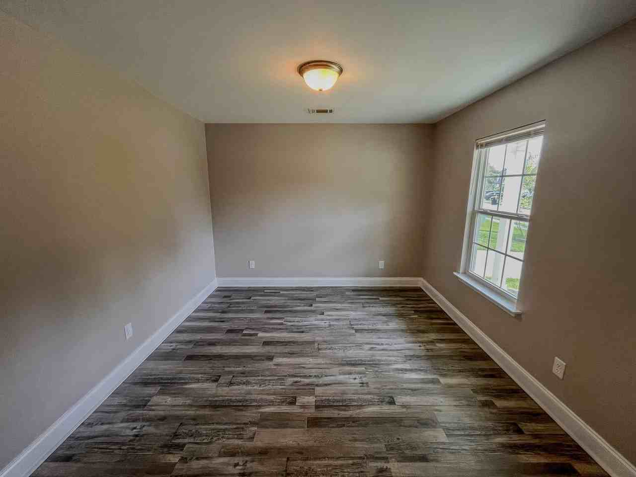 18 Ristona Dr - Photo 7 of 25