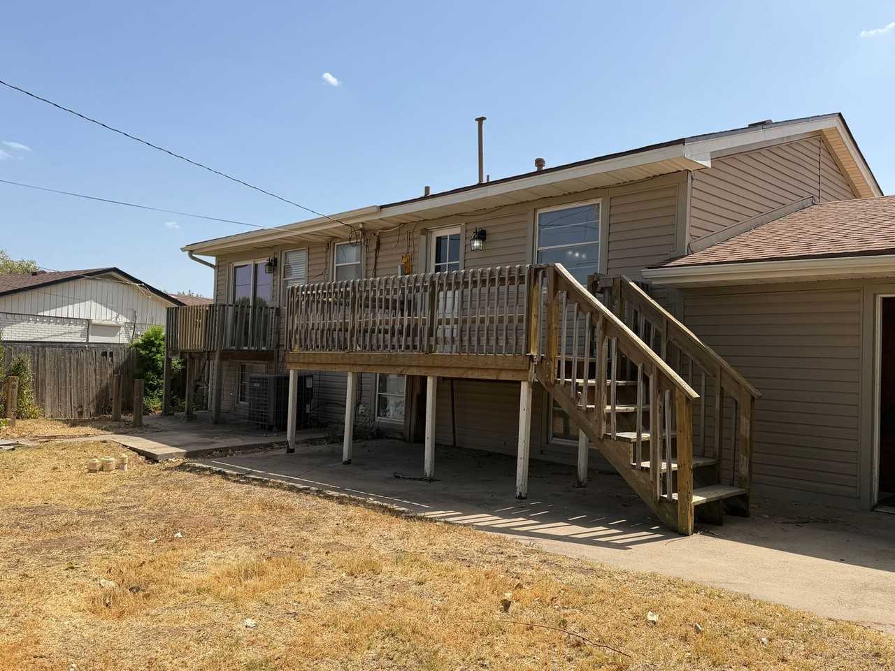 5305 Nw Ash Ave - Photo 5 of 22