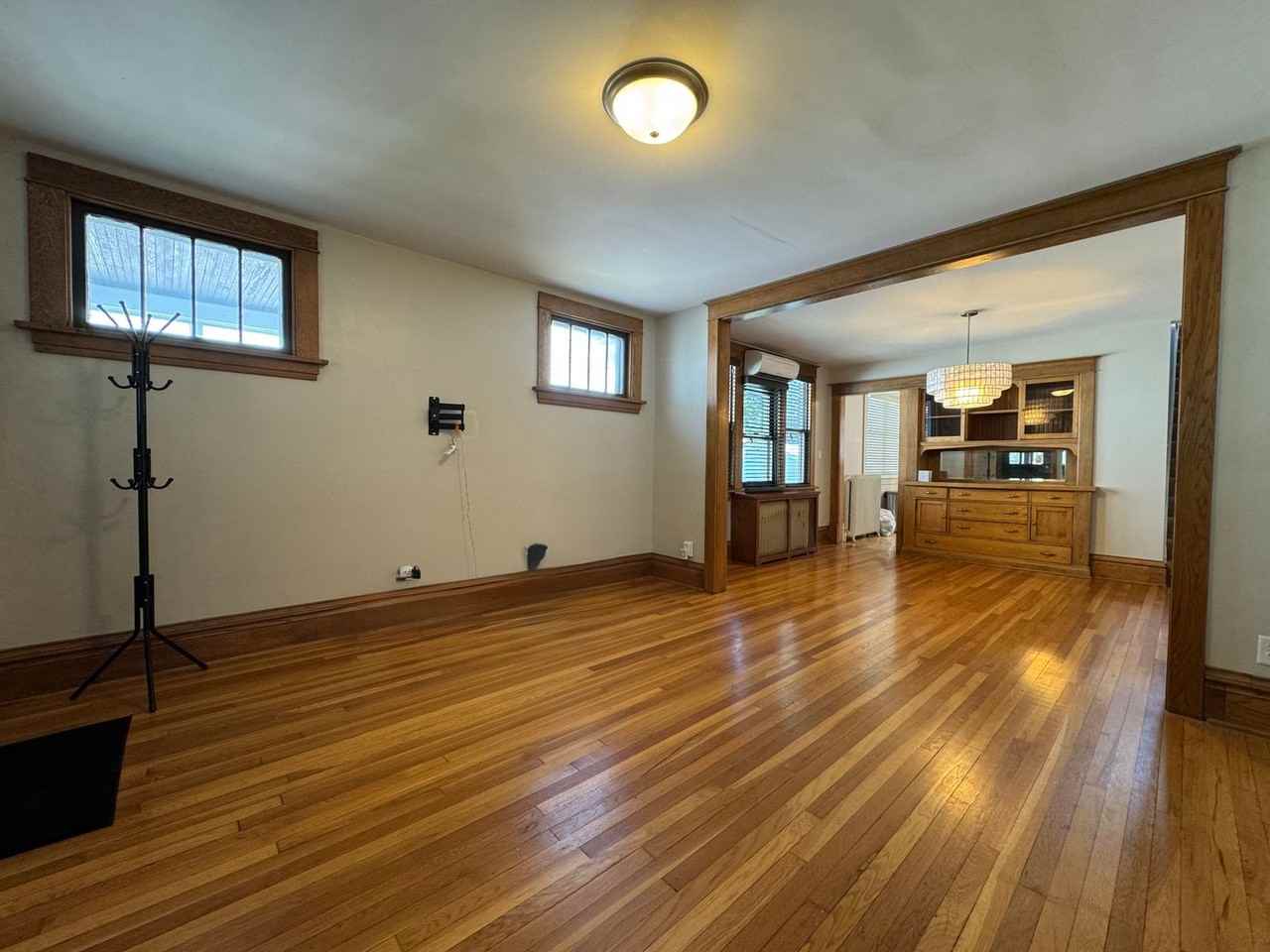 2096 Randolph Ave - Photo 5 of 40