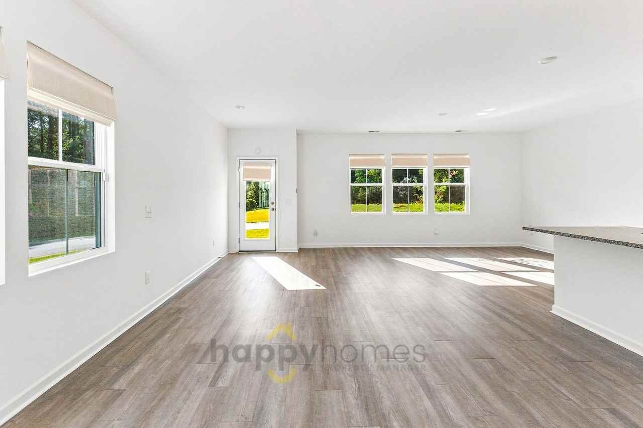 103 Pine Gate Dr - Photo 3 of 24