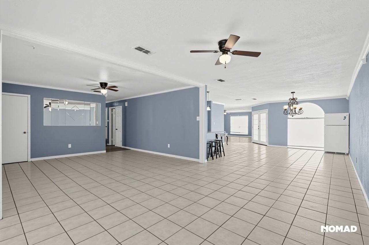 1216 Alpine St - Photo 3 of 18