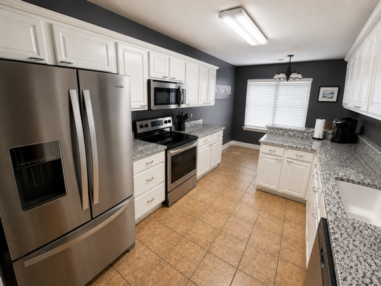 901 Laurel Hill Cir - Photo 4 of 14