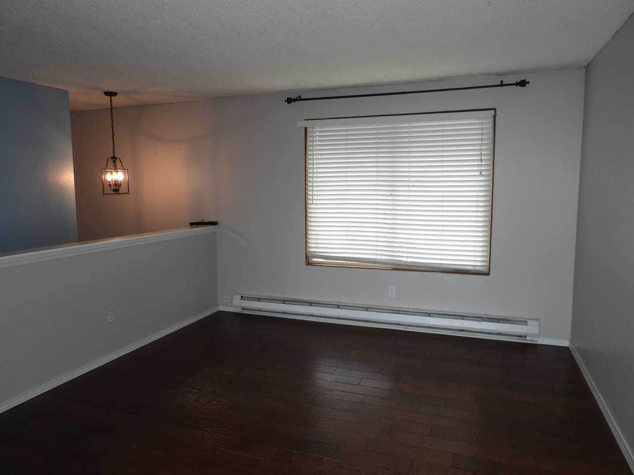 1617 W 6th St - Photo 5 of 30