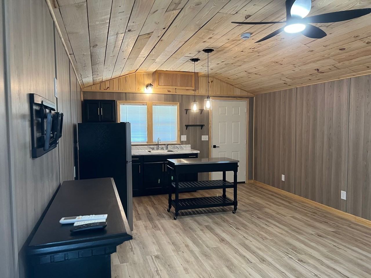 120 Galaxy Dr - Photo 4 of 16