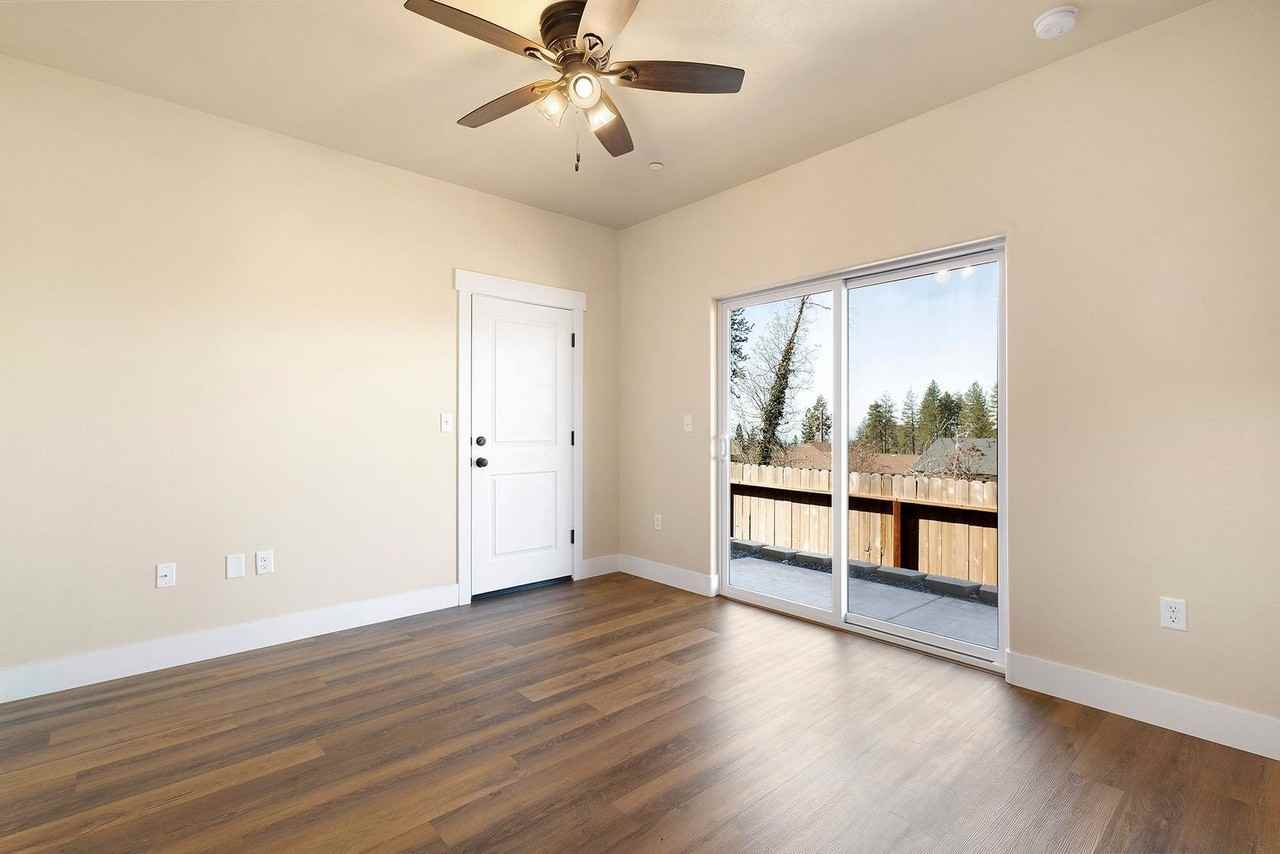 6377 Oak Way - Photo 4 of 10