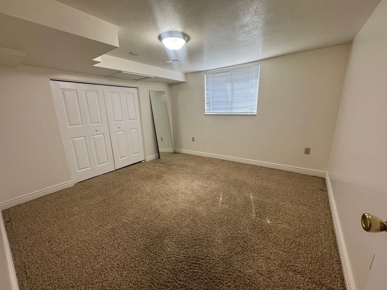 2904 S Imperial St - Photo 4 of 7