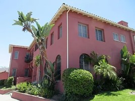featured image of 6022 W 8th St