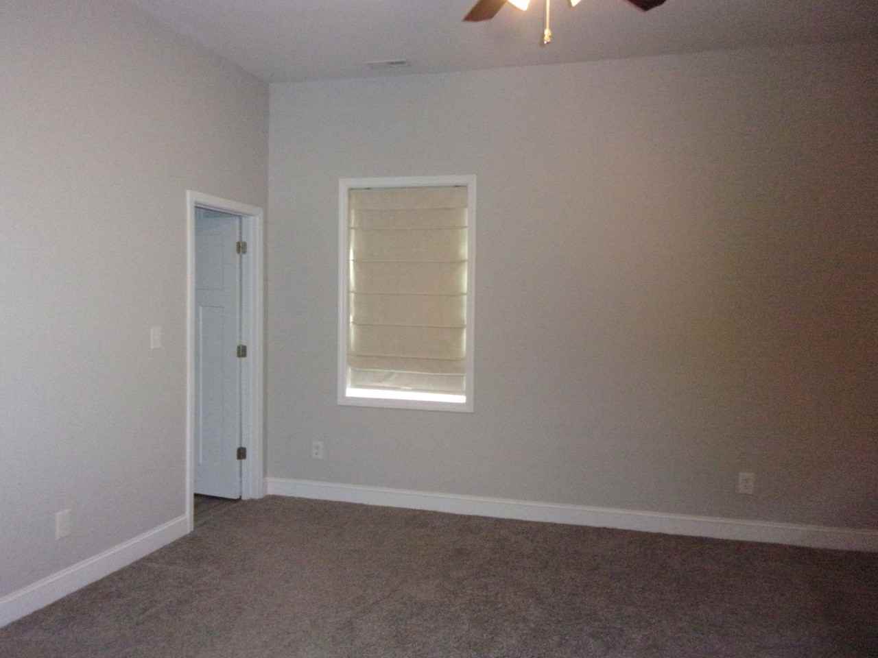 87 Arcadia St - Photo 5 of 18