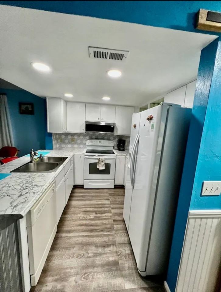 918 N New River Dr - Photo 5 of 9