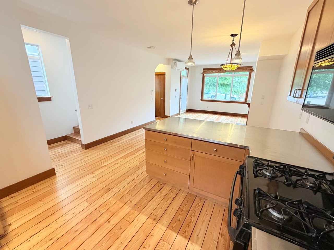 2823 S Charles St - Photo 4 of 21