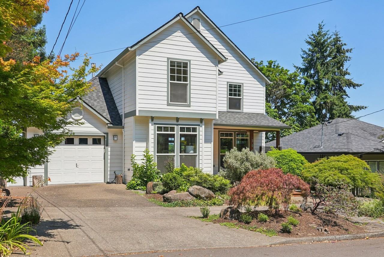 3067 Nw Wilson St - Photo 2 of 39