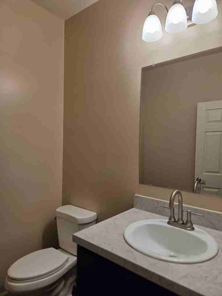 2813 Mclain St - Photo 6 of 20