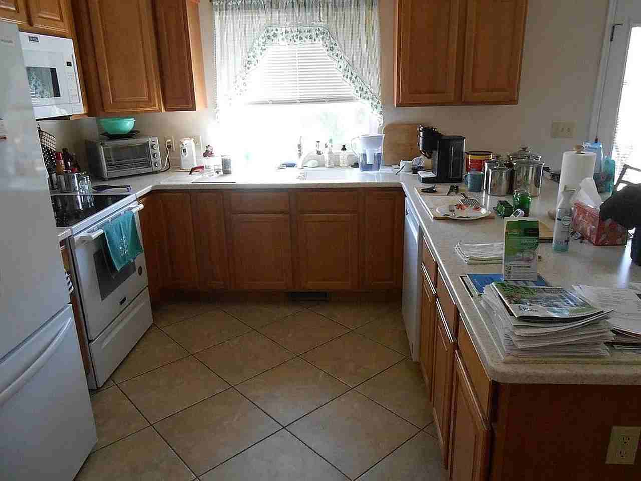 530 E Main St - Photo 4 of 11