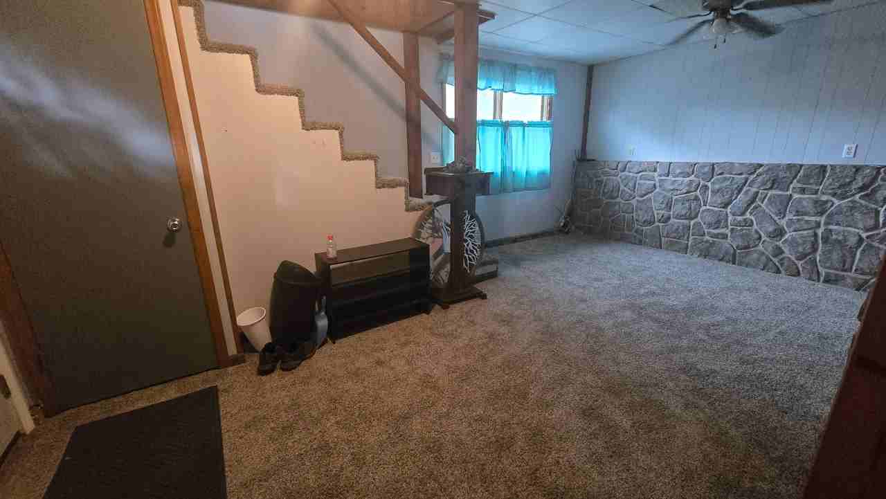180 Helen Zachary Rd - Photo 4 of 6